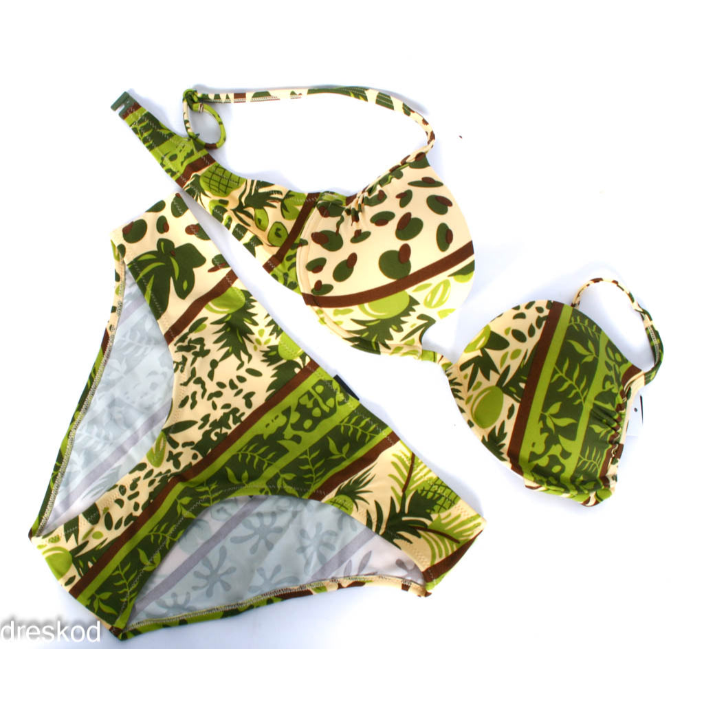 Дамски бански с твърда чашка