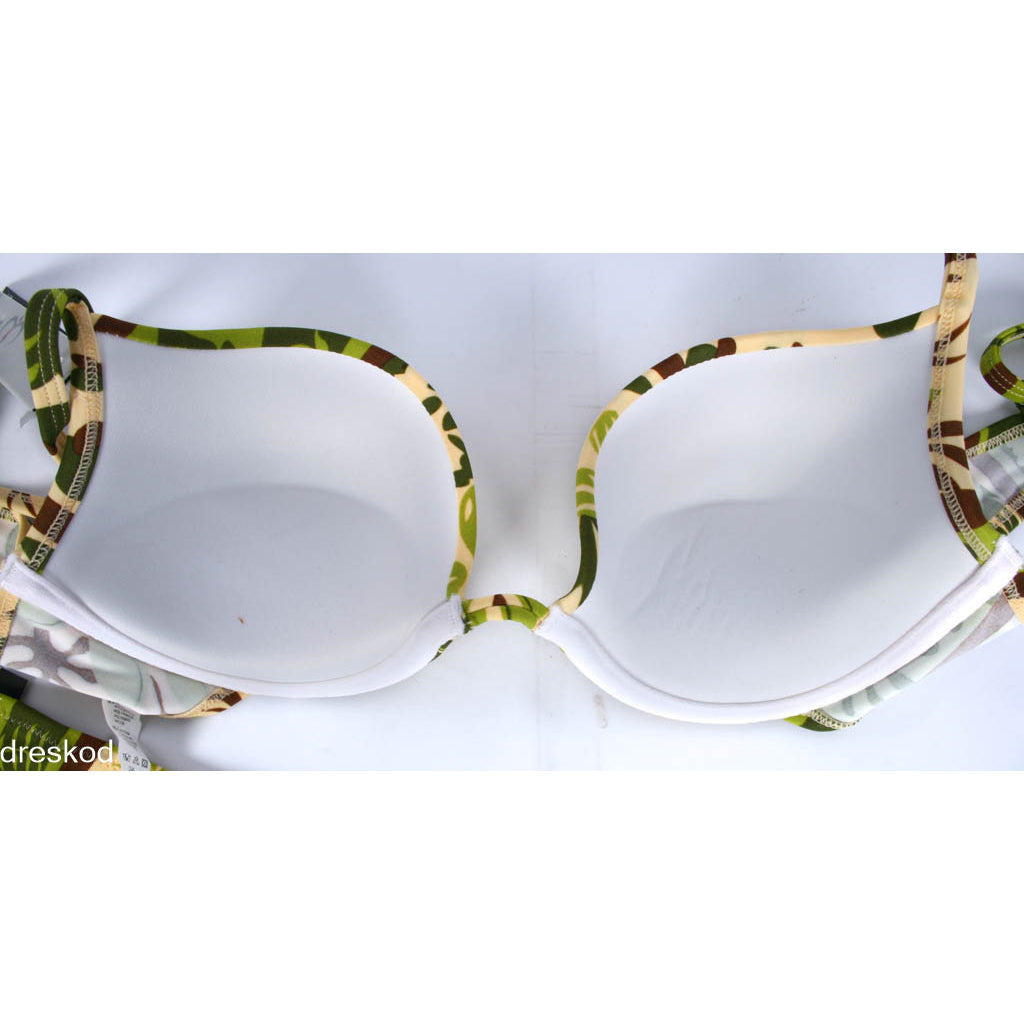 Дамски бански с твърда чашка