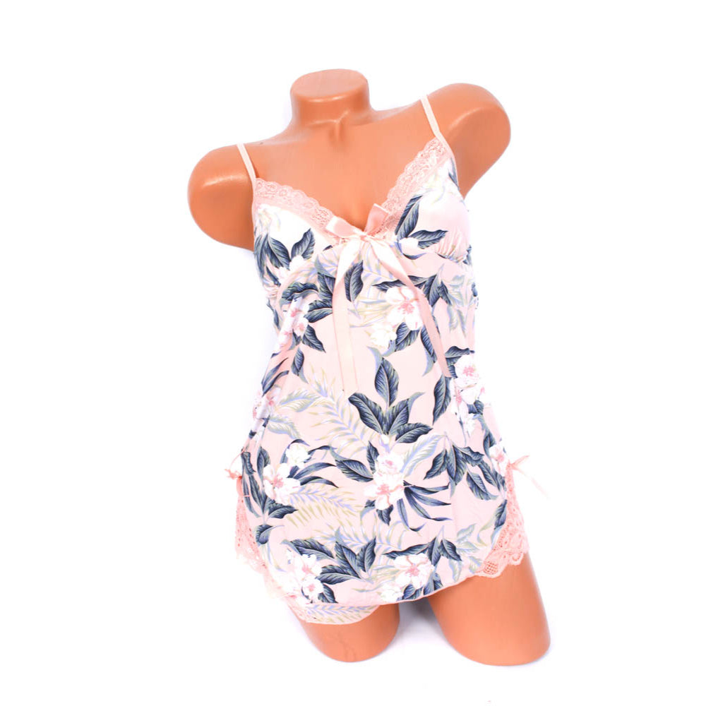 Сатенена нощница