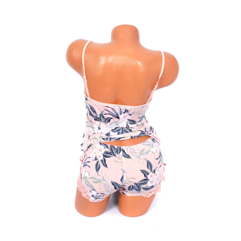 Сатенена нощница