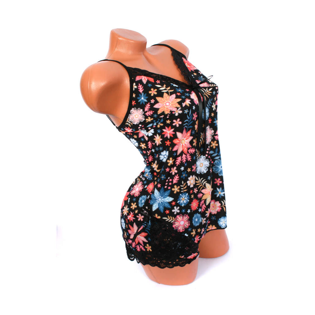 Сатенена нощница