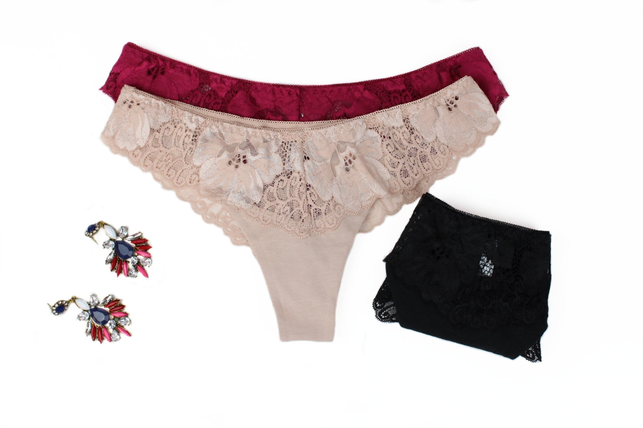 Бразилияни с дантела - големи номера