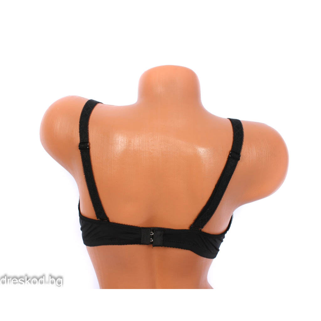 Сутиен с дантела и подплънки /чашка D/