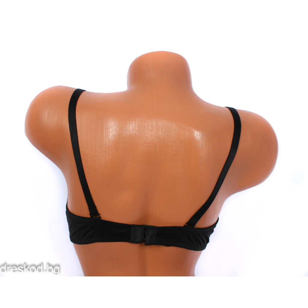 Сутиен с повдигащи подплънки /чашка B/