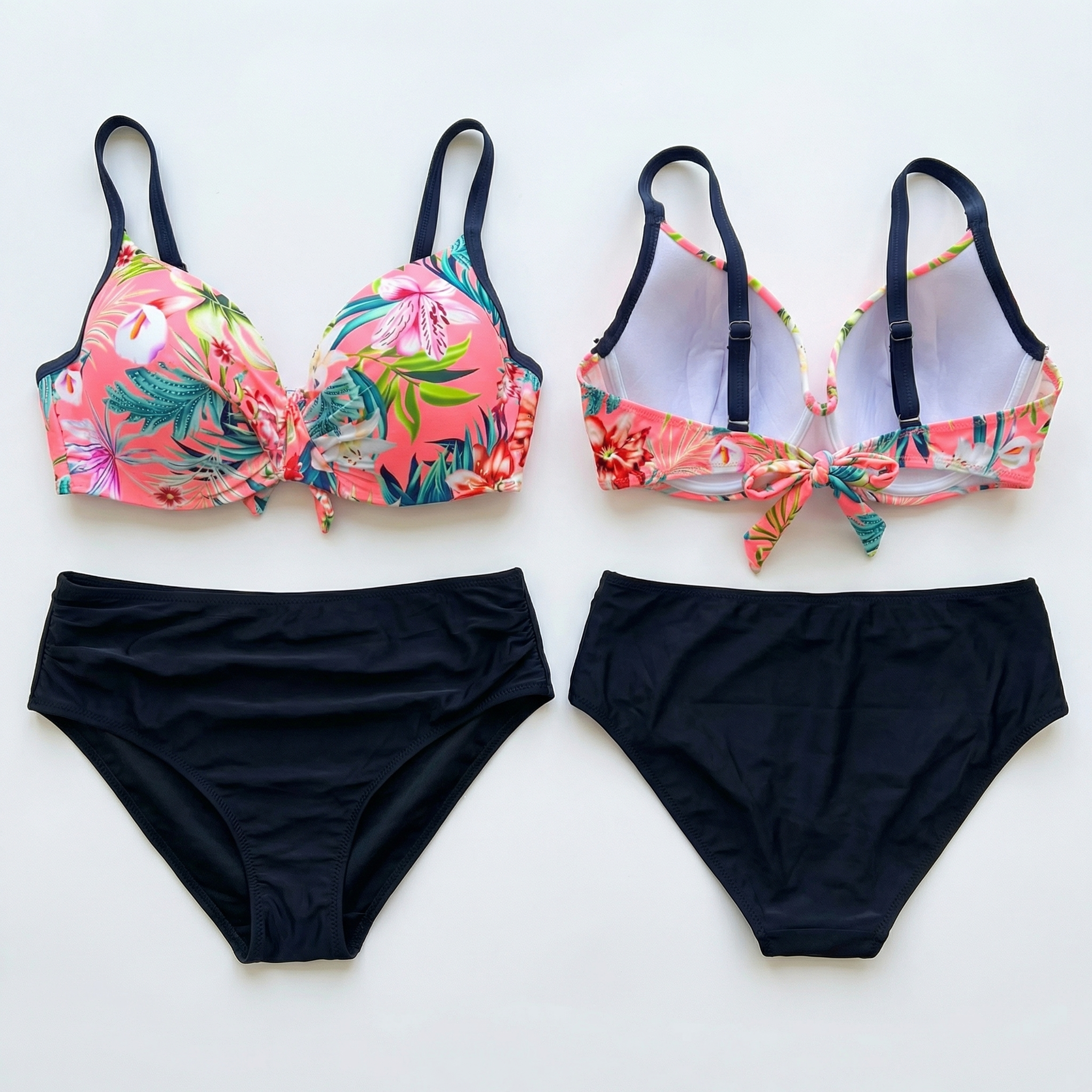 Цветен бански от две части